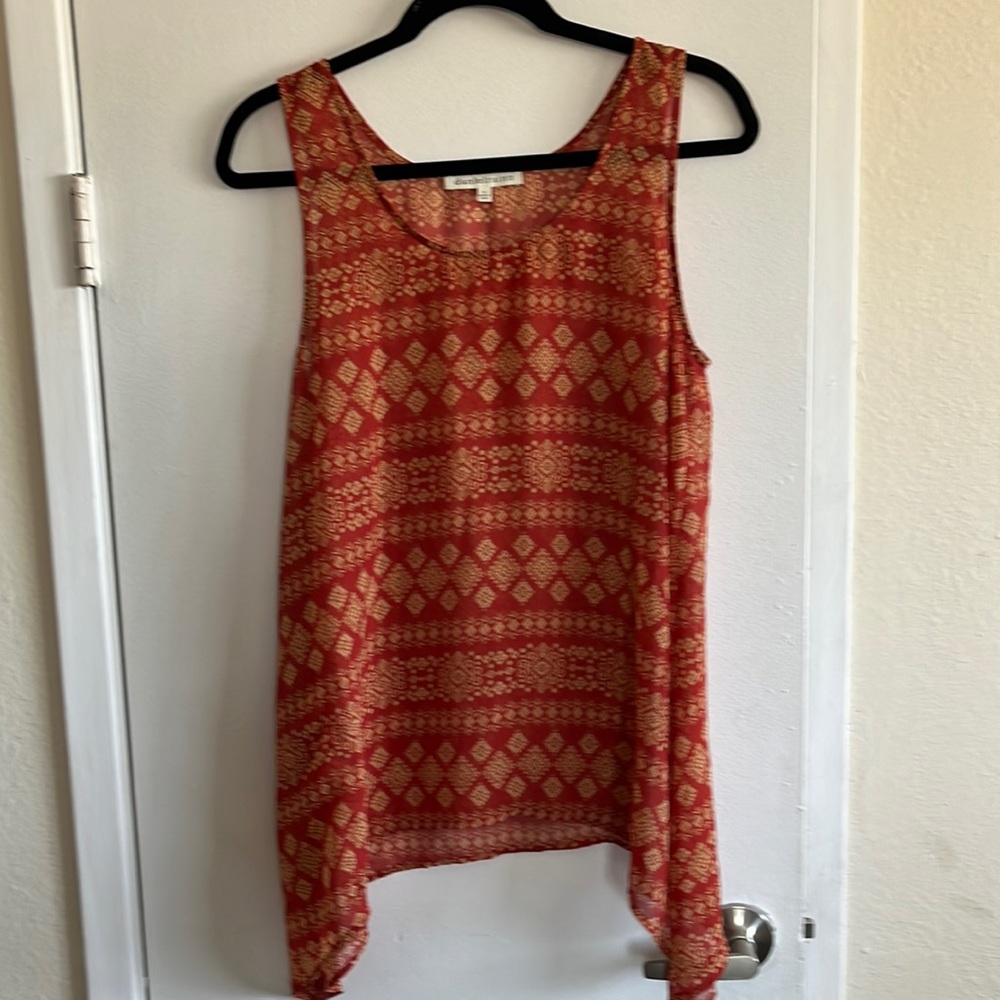 Daniel Rainn. Orange and tan sheer sleeveless top. Size M